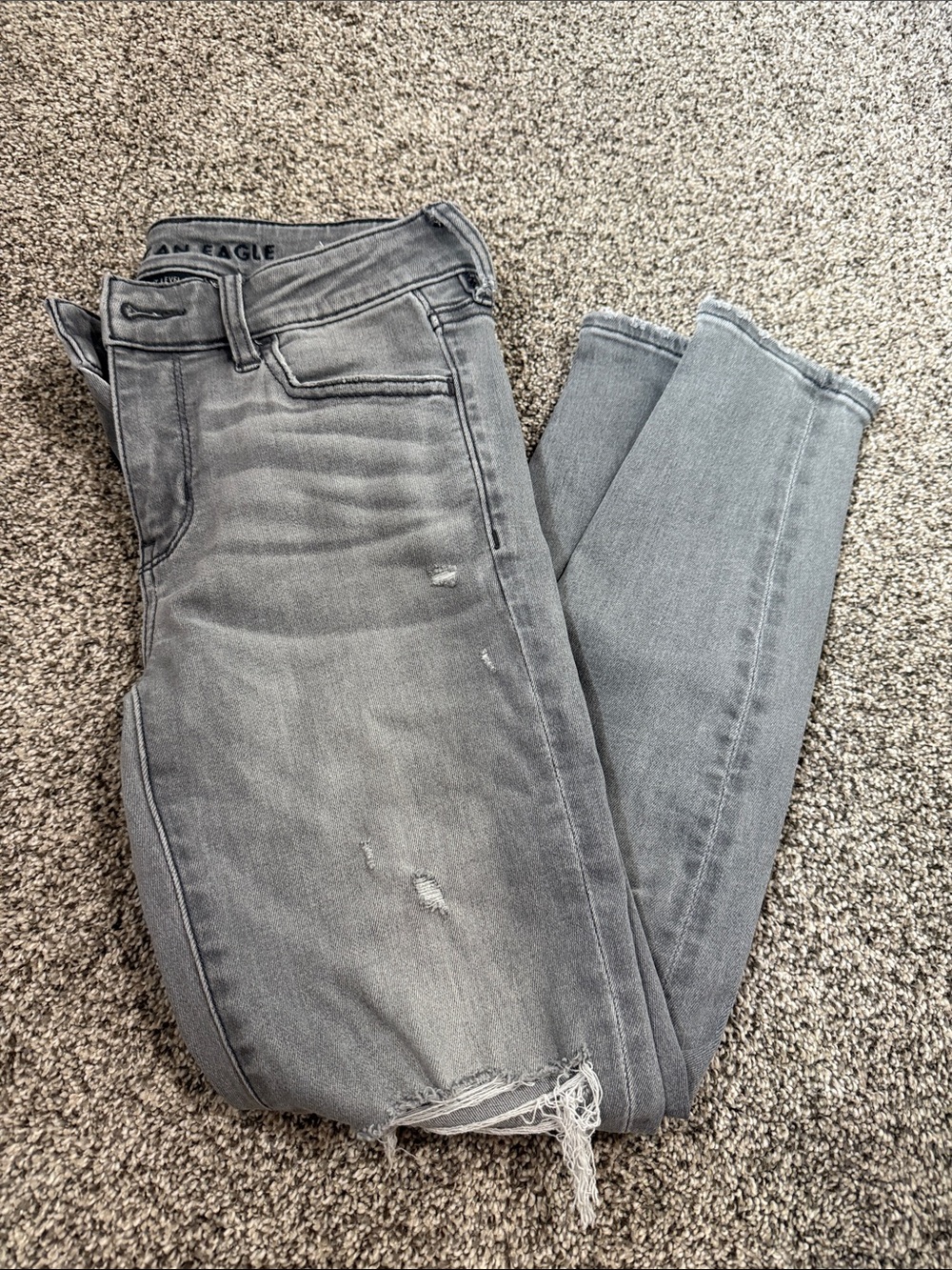 American Eagle Outfitters Light Gray Distressed High-Rise Skinny Jeans